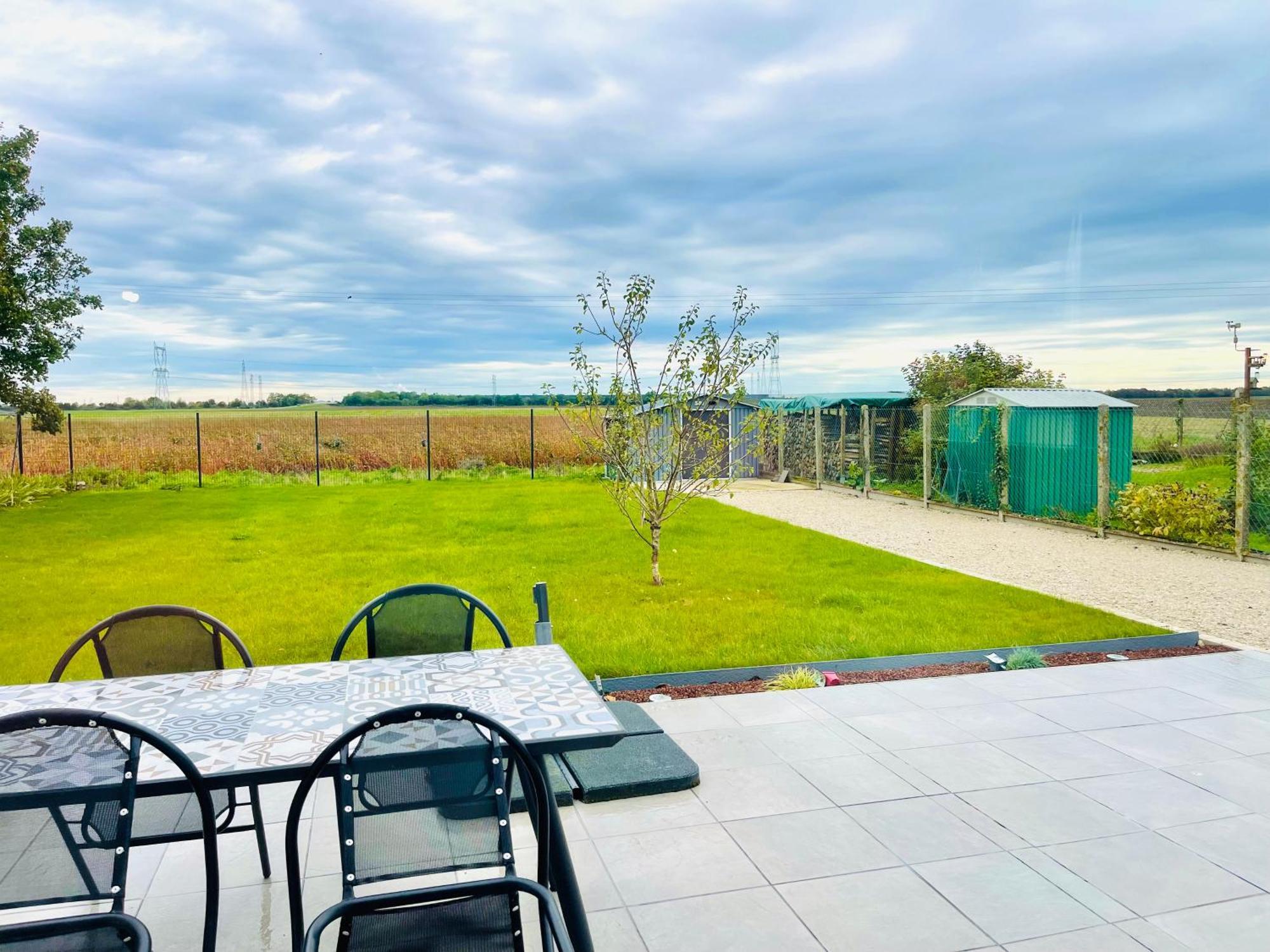 Petite Maison Au Calme Poupry Екстер'єр фото