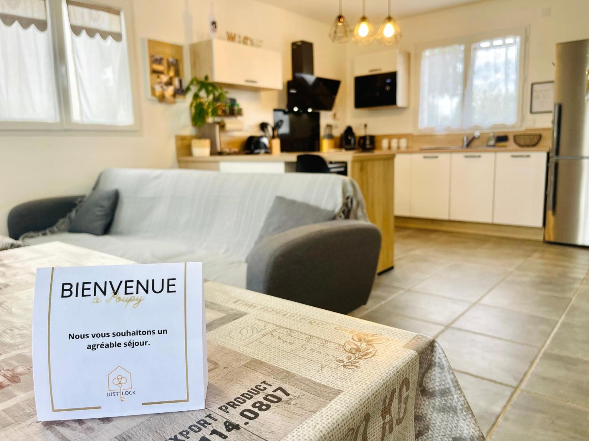Petite Maison Au Calme Poupry Екстер'єр фото