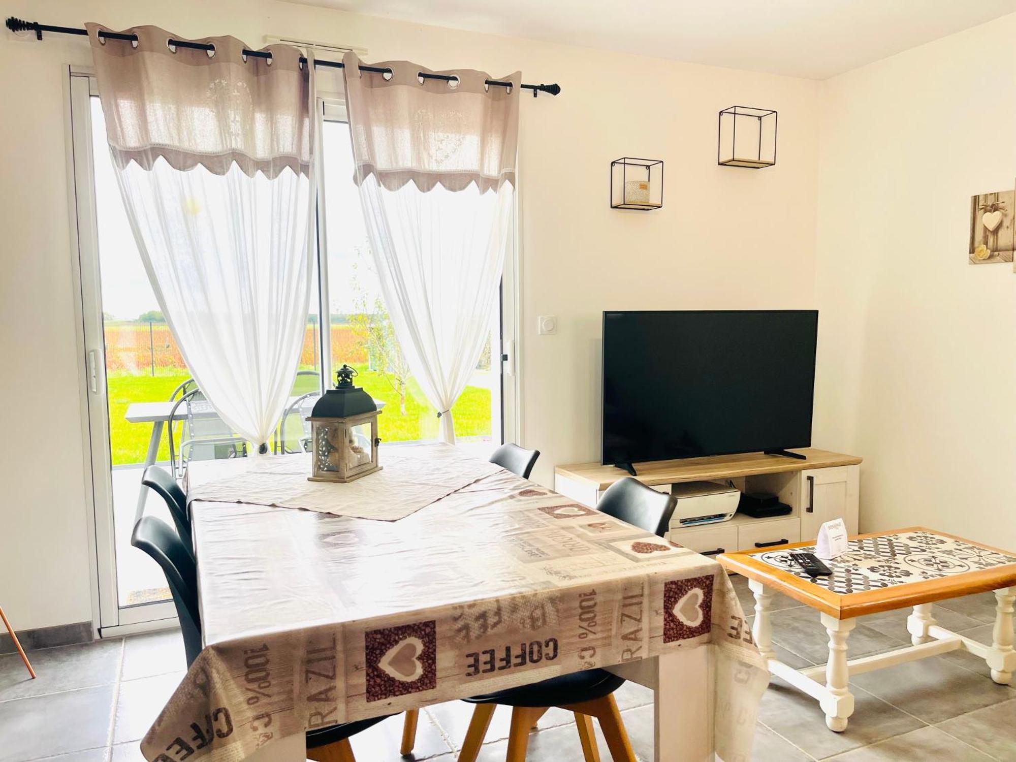 Petite Maison Au Calme Poupry Екстер'єр фото